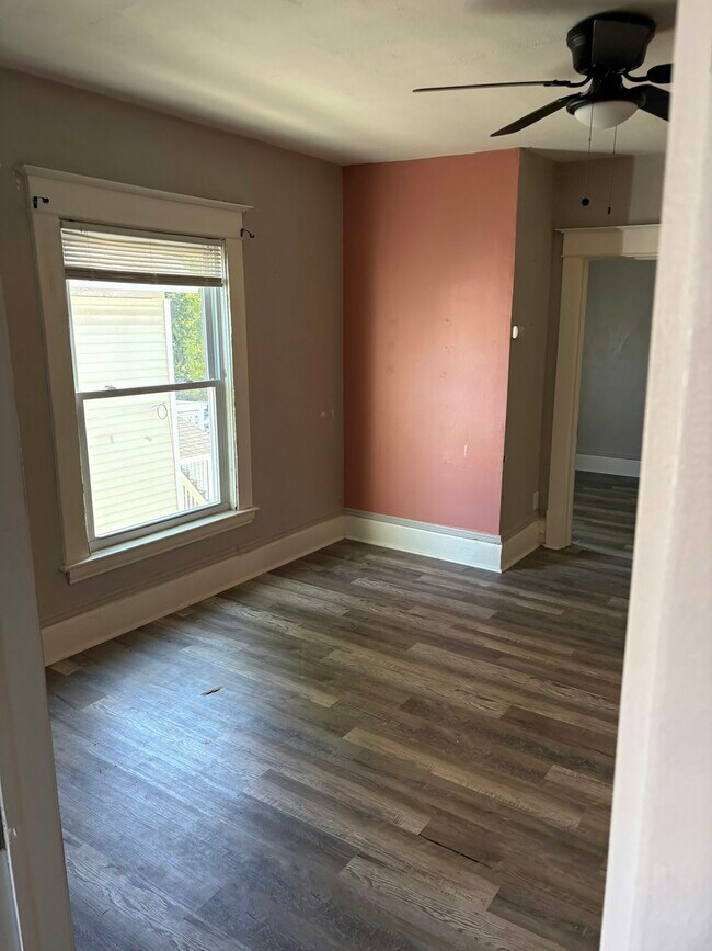 Foto del edificio - 1232 Alpine Ave NW