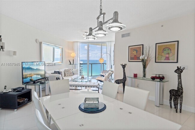 Building Photo - 16699 Collins Ave