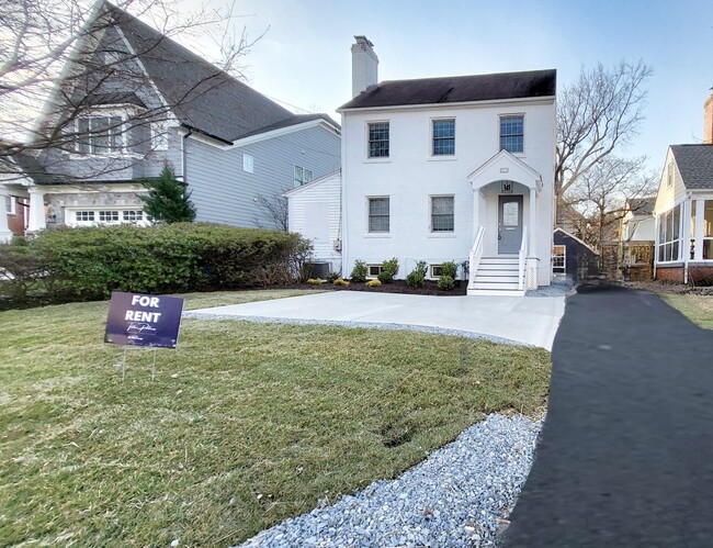 Exterior - 5604 Madison St