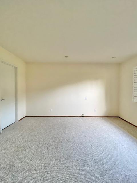 Foto del edificio - 2161 Sterling Ave