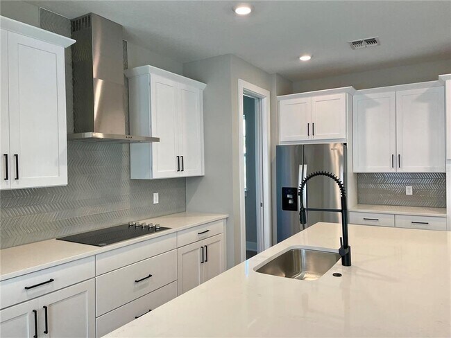 Building Photo - 7653 Nemours Pkwy