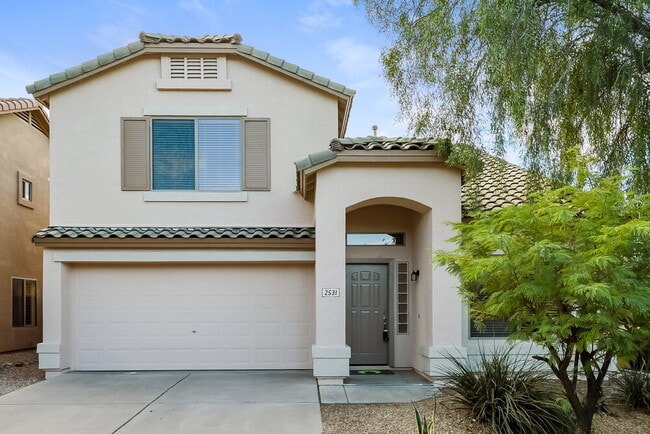 Building Photo - 2531 W White Feather Ln