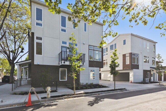 Foto del edificio - Redwood City's Hottest New Townhouses: Luxury Living, Unbeatable Location!