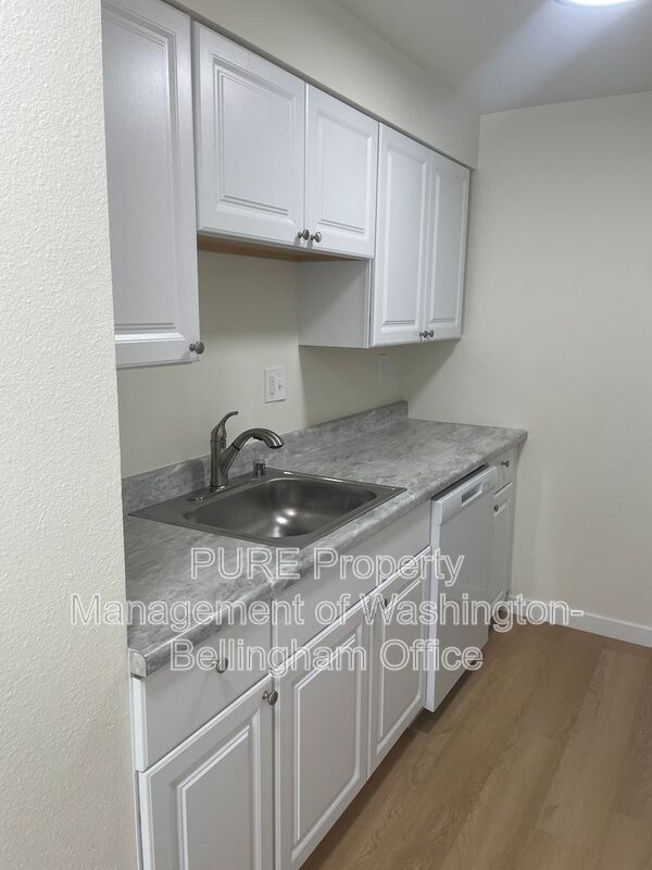 Building Photo - 1252 Nevada St