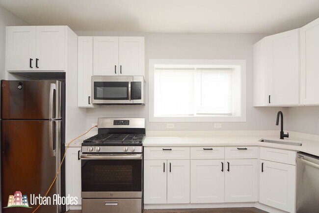 Foto del edificio - 3907 W Wellington Ave