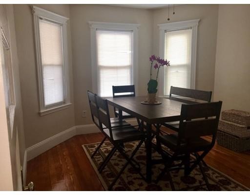 Building Photo - 98 Irving St