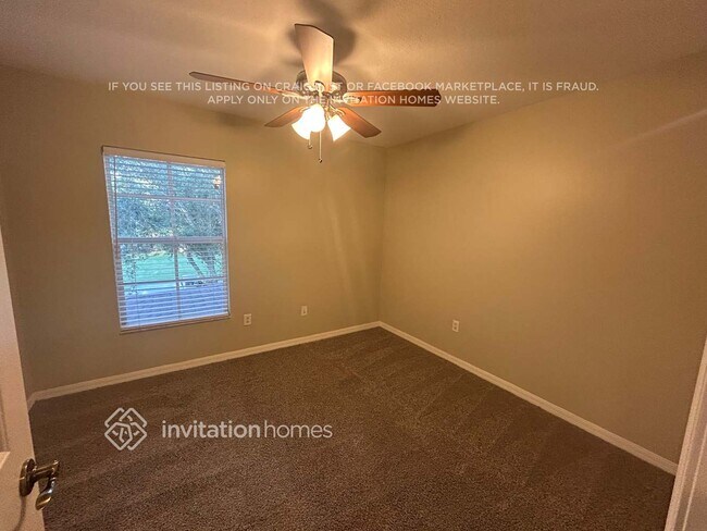 Foto del edificio - 5901 Grand Loneoak Ln