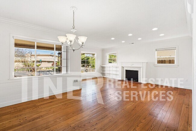 Foto del edificio - 2416 60th St