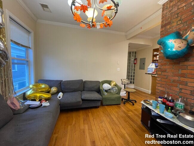 Foto del edificio - 30 Circuit St