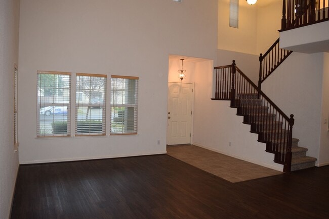 Building Photo - 34 Penelope Ct