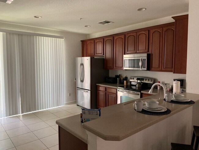 Building Photo - 5027 Tideview Cir
