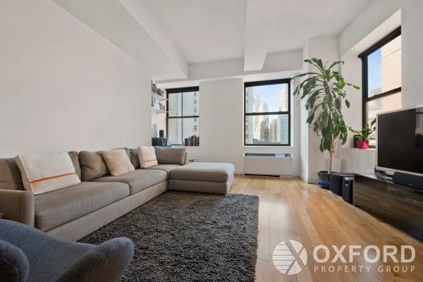 Primary Photo - 112 John Street