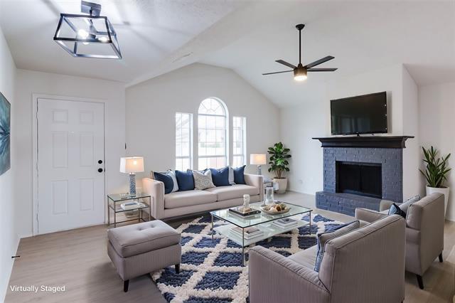 Foto principal - 5005 Button Willow Dr