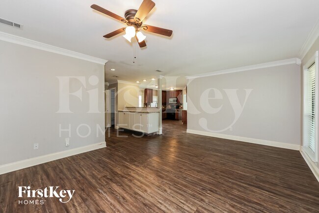 Foto del edificio - 213 Ripplewood Dr