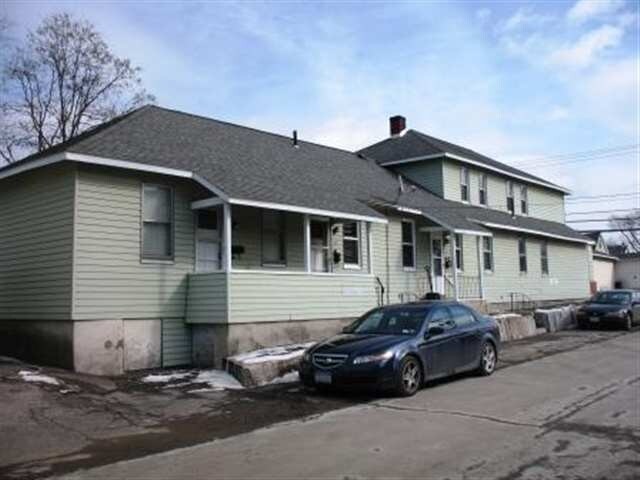 Building Photo - 2711 Broadway
