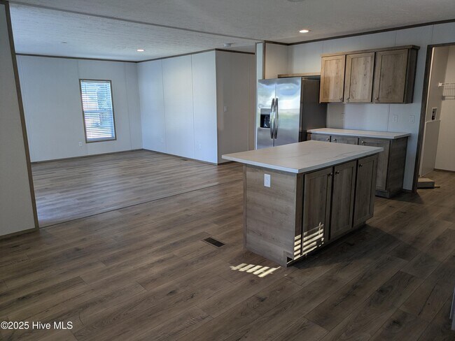 Foto del edificio - 1118 Old Tar Landing Rd