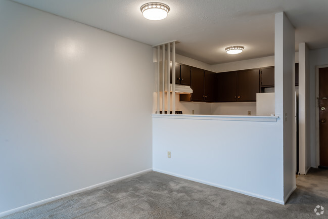 Dining Area - Brook Street Apartments