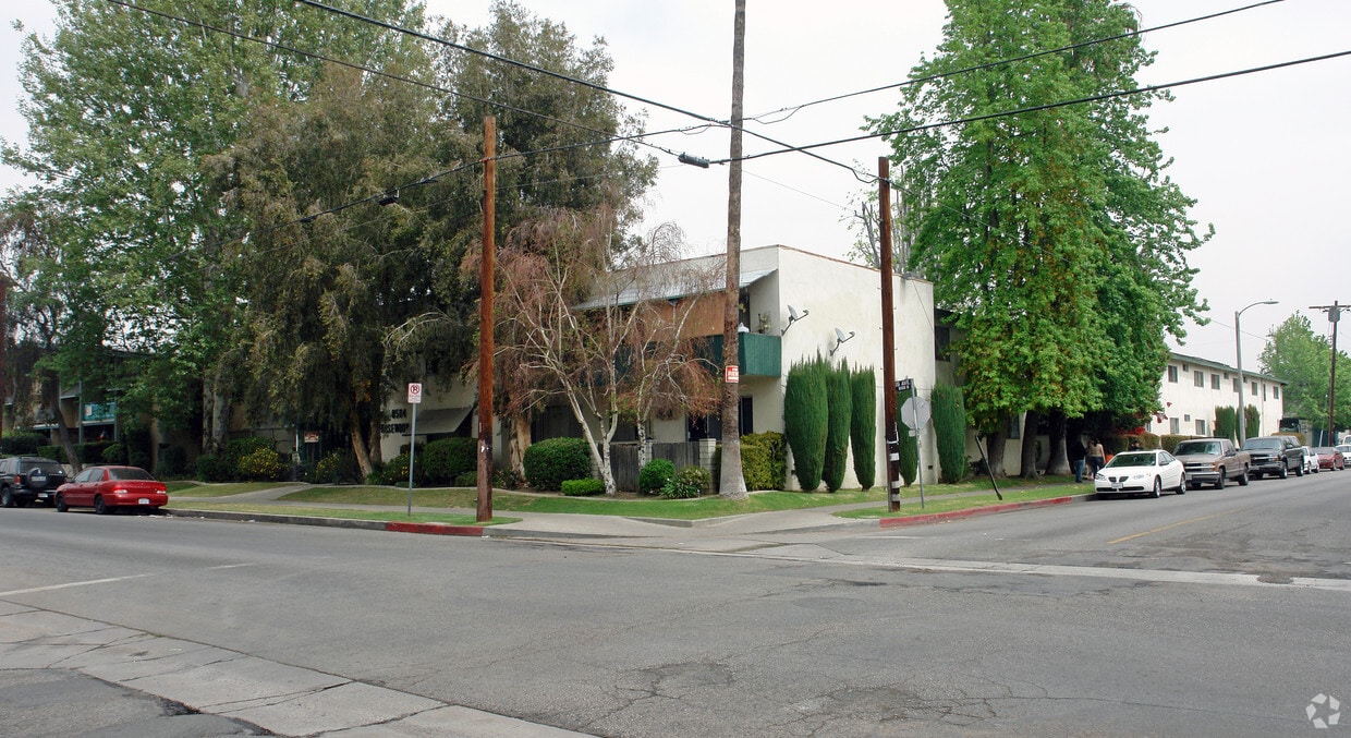 Primary Photo - Chasewood Apartments