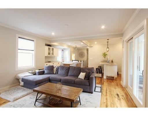 Primary Photo - 34 Gilman St
