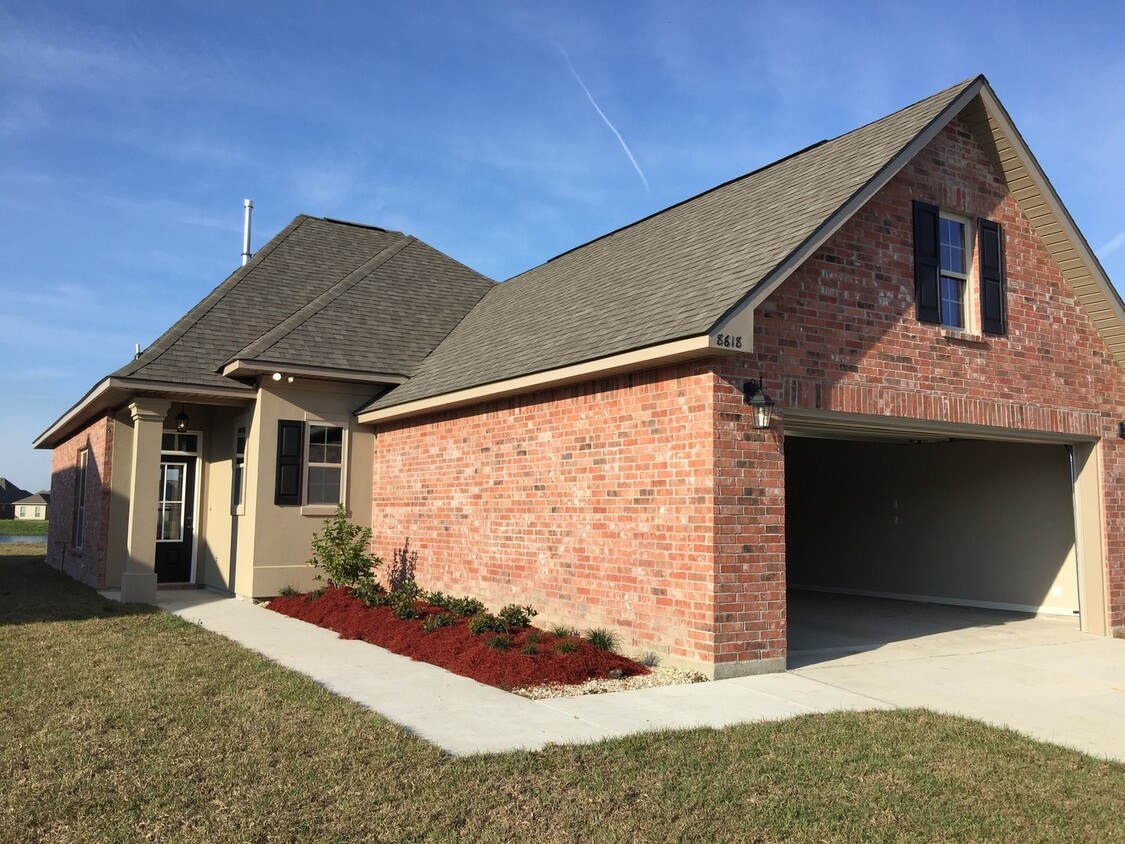 New Lake Front Home in Magnolia Lakes off Burbank Near Staring - New Lake Front Home in Magnolia Lakes off ...