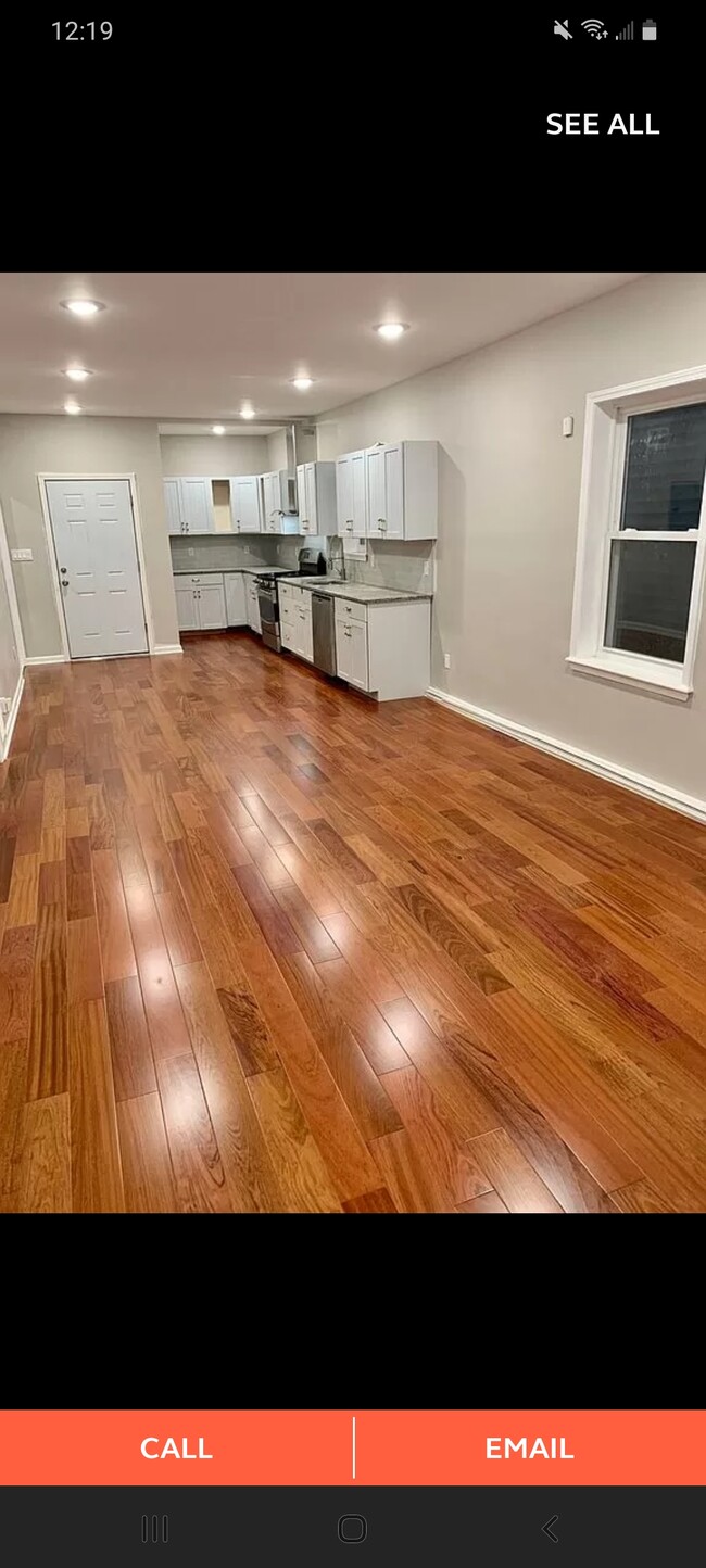 Open kitchen floor plan - 631 Marshall St