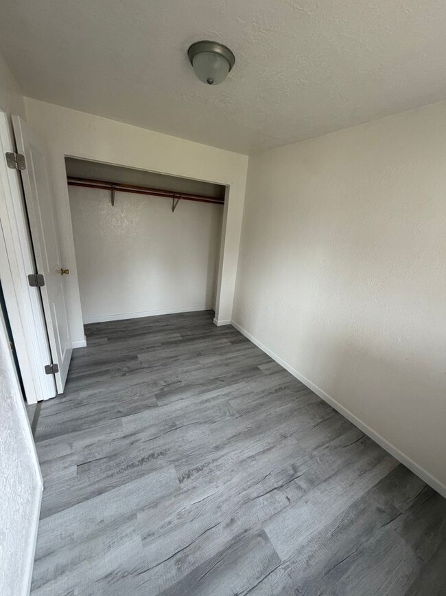Building Photo - 228 N Wasson St