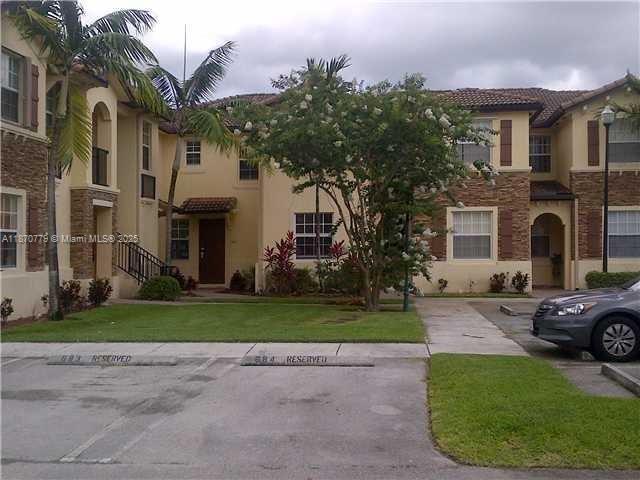 Building Photo - 1555 NE 33rd Rd