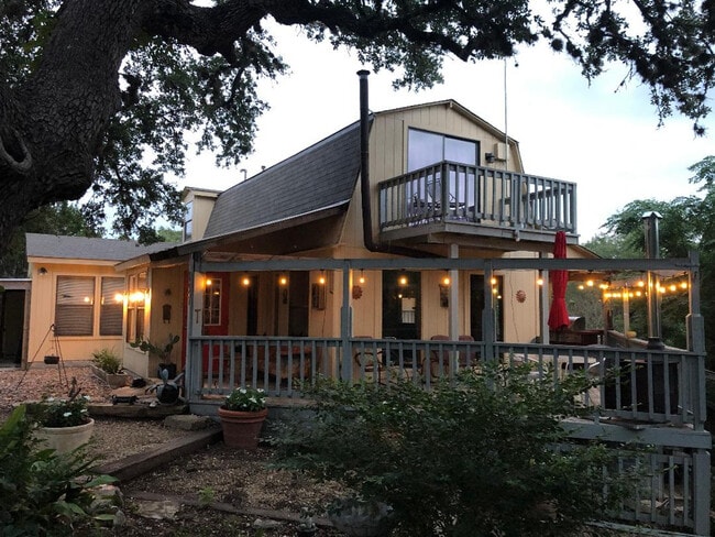 Foto del edificio - 297 Little River Ln