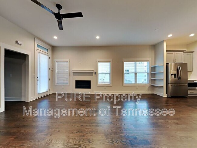 Building Photo - 413 35th Ave N