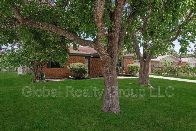 Foto del edificio - 306 Meadow Dr