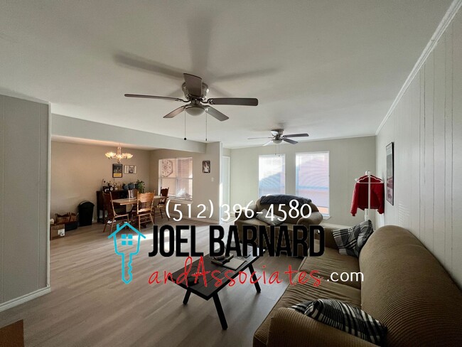Building Photo - Available Mid July: Just steps Away from Campus and Frisbee Golf Course