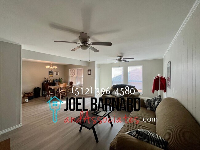 Foto del edificio - Available Mid July: Just steps Away from Campus and Frisbee Golf Course