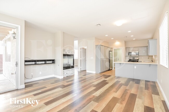 Foto del edificio - 9153 Black Slate St