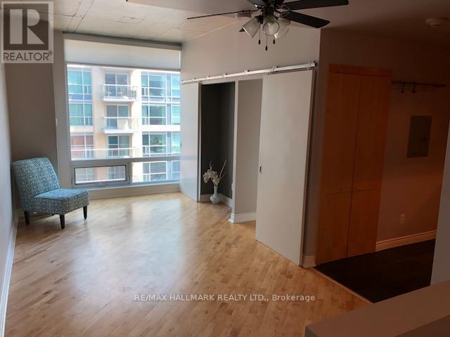 Building Photo - 1015 - 333 ADELAIDE STREET E