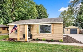 Building Photo - 62 Kenton St SE