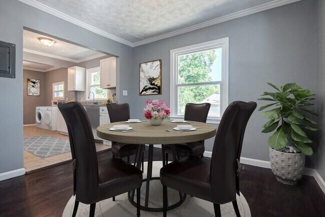 Foto del edificio - 120 Burbank Dr NW