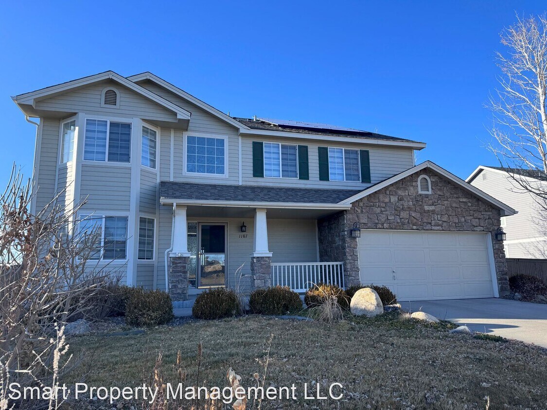 5 br, 3.5 bath House 1187 Kingsfield Street House Rental in Castle