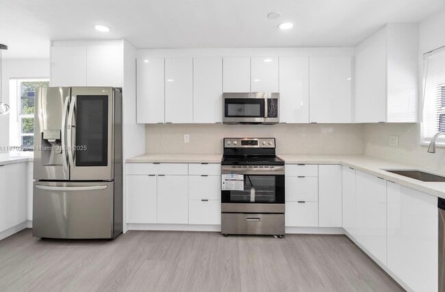 Foto del edificio - 1402 NW 19th St