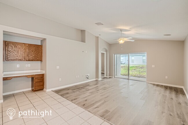 Building Photo - 2736 Pankaw Ln
