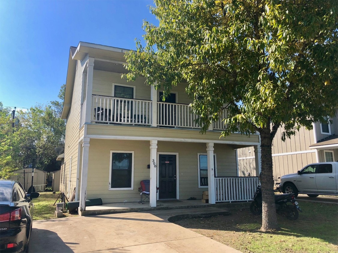 Photo - 308 Holik St (College Station, TX)
