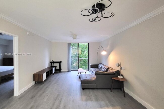 Foto del edificio - 1919 Van Buren St