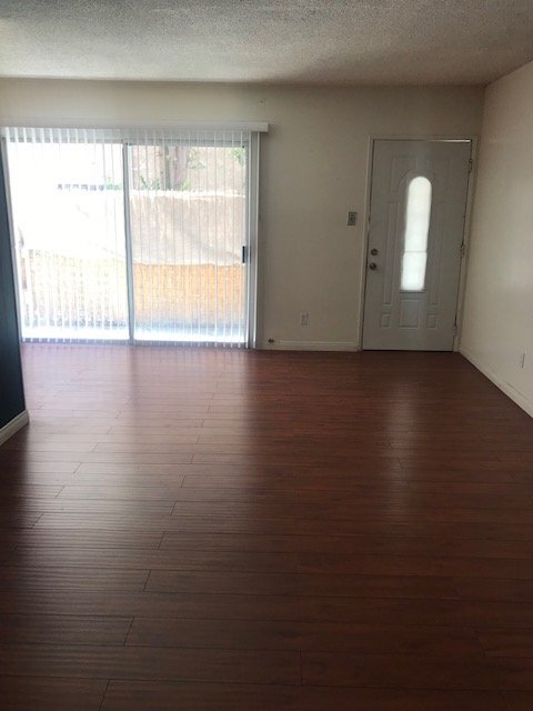 Building Photo - 1313 S Bundy Dr