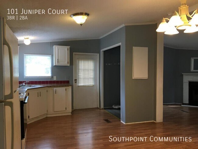 Foto del edificio - 101 Juniper Ct