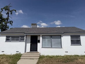 Building Photo - 1400 Maitland Dr