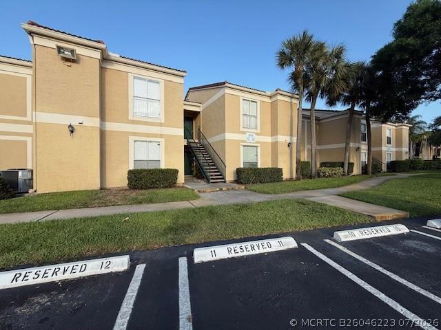 Foto del edificio - 899 Riverside Dr