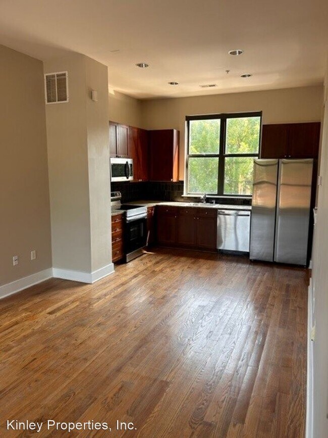 Foto del edificio - 2 br, 2 bath House - 949 E  7th Street