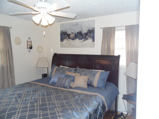 Dormitorio principal - 81 Pine Tree Ln