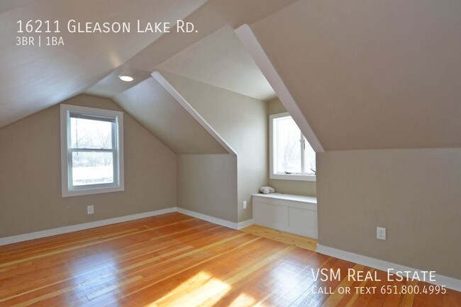 Building Photo - LIMITED TIME SPECIAL! - $1000 off first mo...