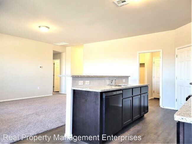 Foto del edificio - 4 br, 2 bath House - 9513 NW 117th Ct