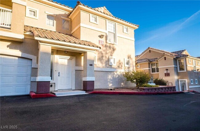 Foto del edificio - 5855 Valley Dr